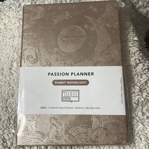 NEW Passion Planner Rabbit Moonlight Organizer Calendar 9.8in x 6.9in